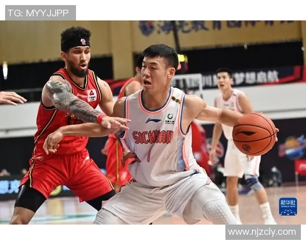 深圳篮球队盯防策略分析及其对比赛结果的影响探讨 深圳篮球队盯防策略分析及其对比赛结果的影响探讨